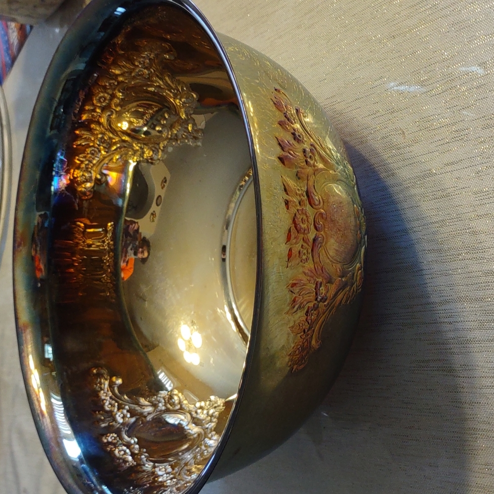 Decorative Oneida Silverplate Serving Bowl